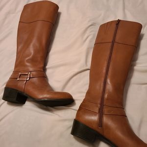 Womens leather boots